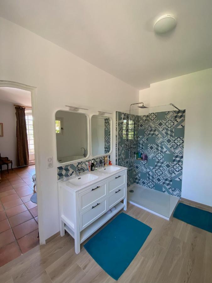 Villa Provencale Familiale Avec Piscine Grimaud Eksteriør bilde