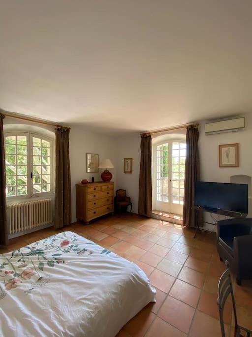 Villa Provencale Familiale Avec Piscine Grimaud Eksteriør bilde